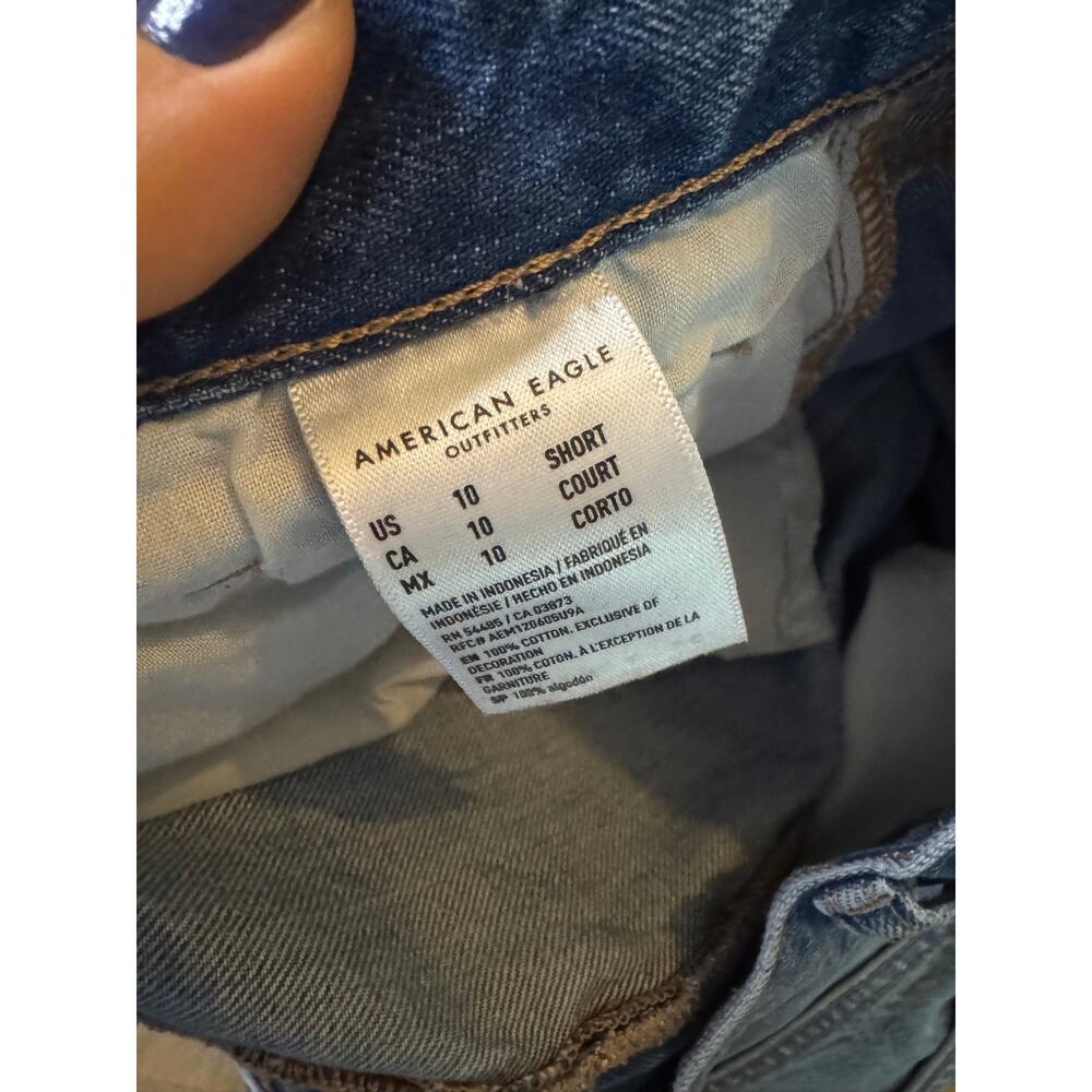 American Eagle distressed highest rise mom Jean size 10 short - Picture 6 of 8